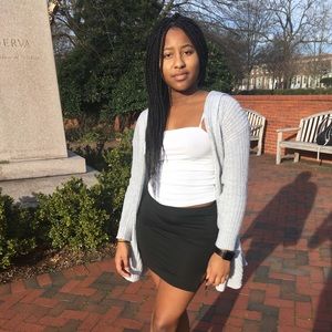 Meet your Posher, Nia